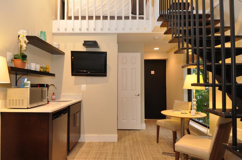 Aparthotel Dupont Place 3*