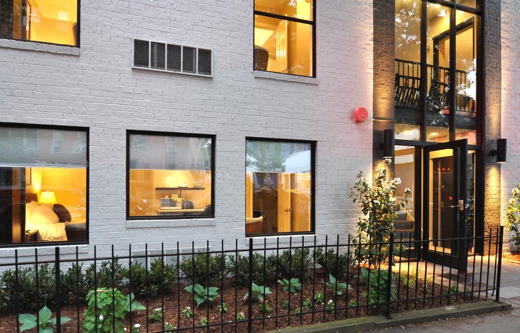 Aparthotel Dupont Place 3*
